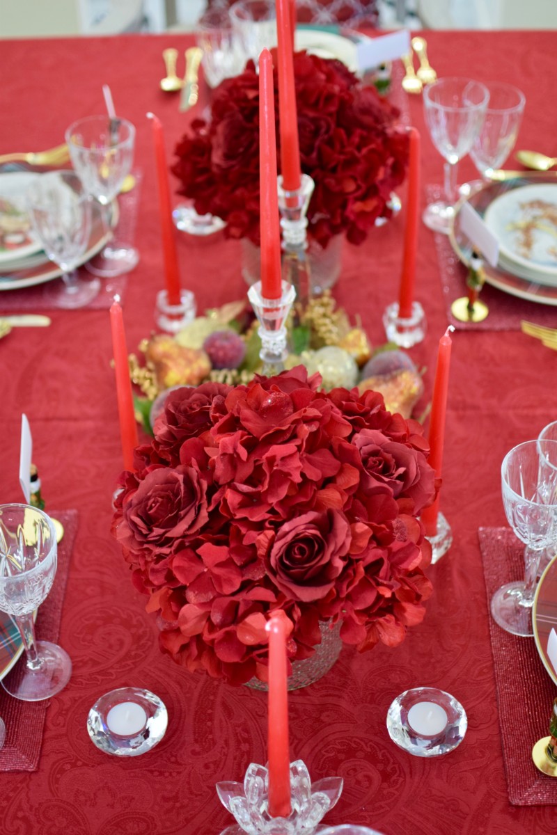 Easy Elegant Christmas Tablescape